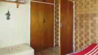 Bed Room 1 - 13 square meters of property in Mindalore