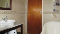 Bathroom 1 - 6 square meters of property in Mindalore