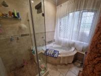 Bathroom 1 - 9 square meters of property in Mooikloof