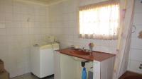 Main Bathroom - 13 square meters of property in Elsburg