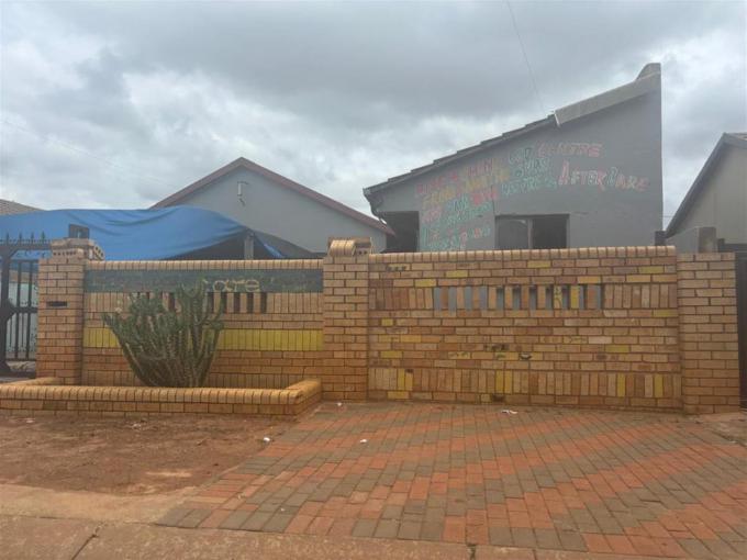 Standard Bank SIE Sale In Execution 2 Bedroom House for Sale in Soweto - MR349252