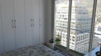 Main Bedroom - 18 square meters of property in Cape Town Centre