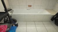 Bathroom 1 - 16 square meters of property in Pomona