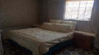 Bed Room 1 of property in Eldorado Park AH