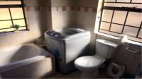 Bathroom 1 - 7 square meters of property in Erand Gardens