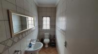 Guest Toilet - 4 square meters of property in Aerorand - MP