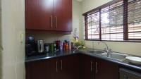 Kitchen - 19 square meters of property in Wierdapark