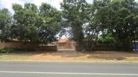 Front View of property in Glenmarais (Glen Marais)