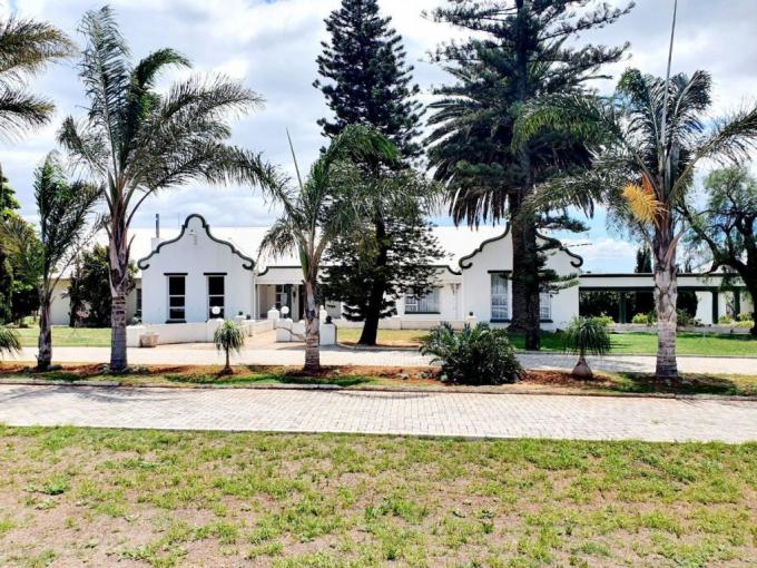 Farm for Sale For Sale in Uitenhage - MR366964