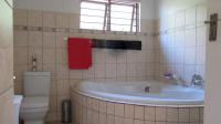 Main Bathroom - 8 square meters of property in North Riding A.H.