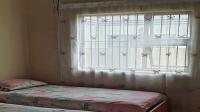 Bed Room 2 - 16 square meters of property in Sagewood