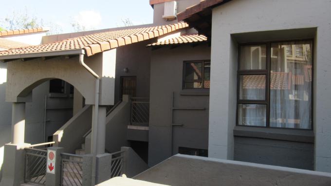 Standard Bank SIE Sale In Execution 2 Bedroom Sectional Title for Sale in Maroeladal - MR370986