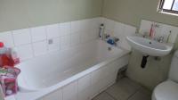 Bathroom 1 - 4 square meters of property in Protea Glen