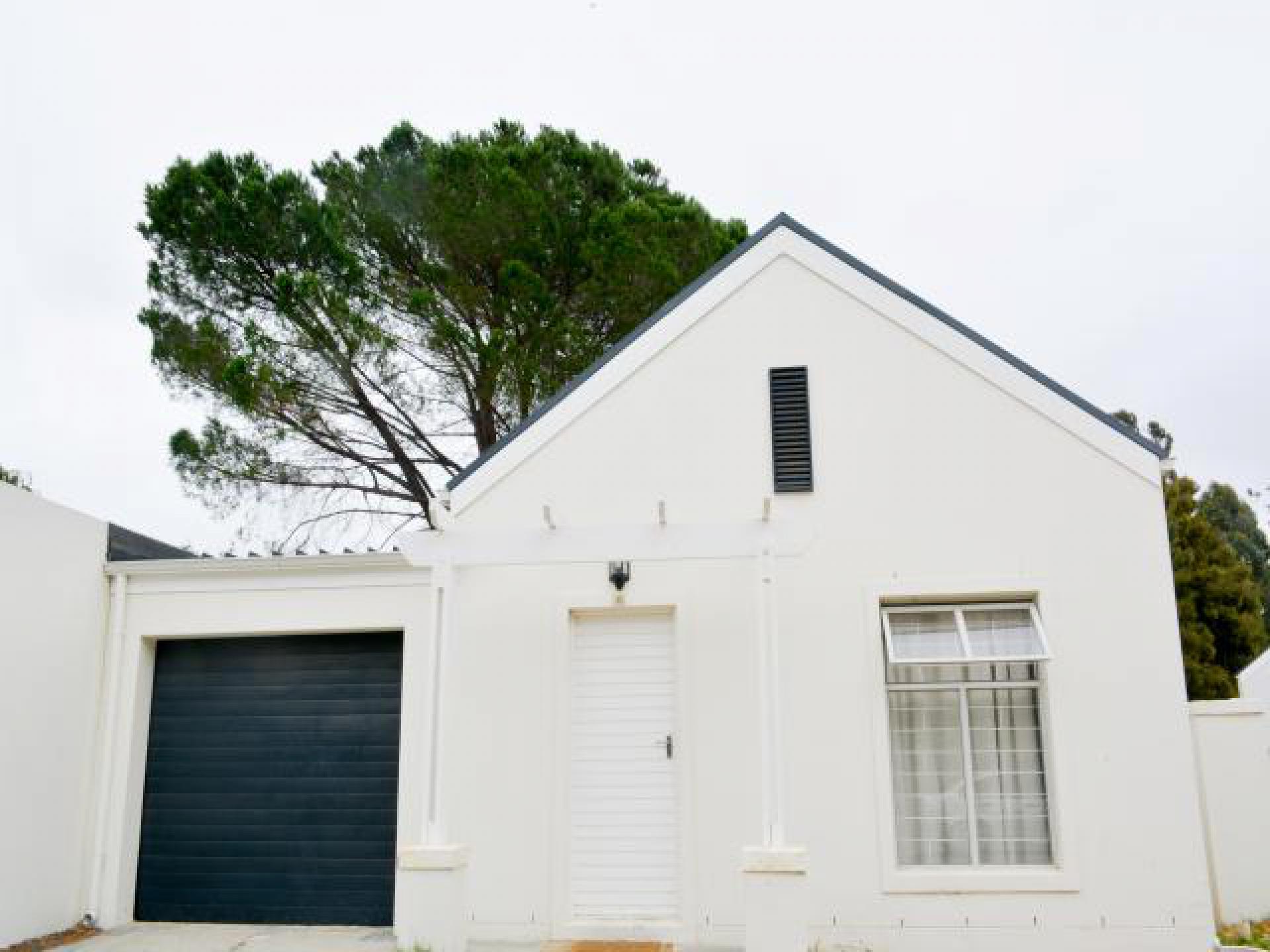 Front View of property in Stellenbosch