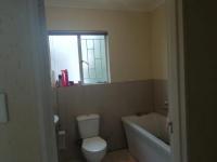 Bathroom 1 - 4 square meters of property in Greenstone Hill