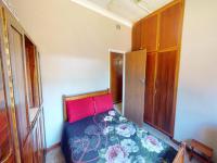 Bed Room 2 of property in Upington