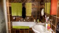 Bathroom 1 - 6 square meters of property in Gansbaai