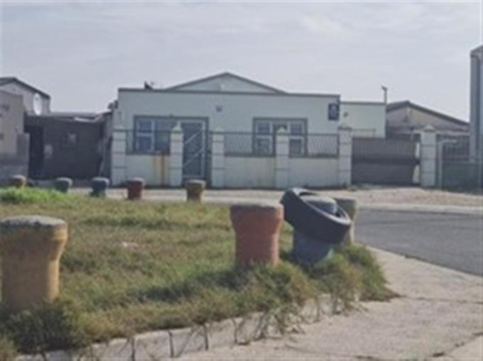 Standard Bank SIE Sale In Execution 3 Bedroom House for Sale in Mitchells Plain - MR373757