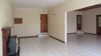 Dining Room - 35 square meters of property in Kloofendal