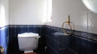 Guest Toilet - 3 square meters of property in Kloofendal