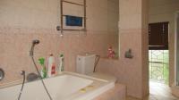 Main Bathroom - 12 square meters of property in Kloofendal