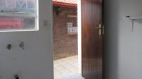 Rooms - 27 square meters of property in Kloofendal