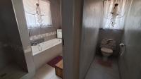 Bathroom 1 of property in Kensington - JHB