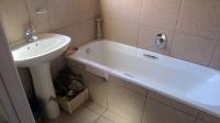 Bathroom 1 - 6 square meters of property in Pomona