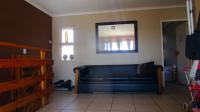 Lounges - 50 square meters of property in Pomona