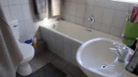 Main Bathroom - 6 square meters of property in Pomona