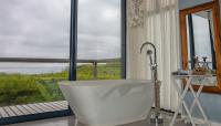 Main Bathroom - 15 square meters of property in Witsand