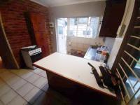 Kitchen of property in Falcon Ridge