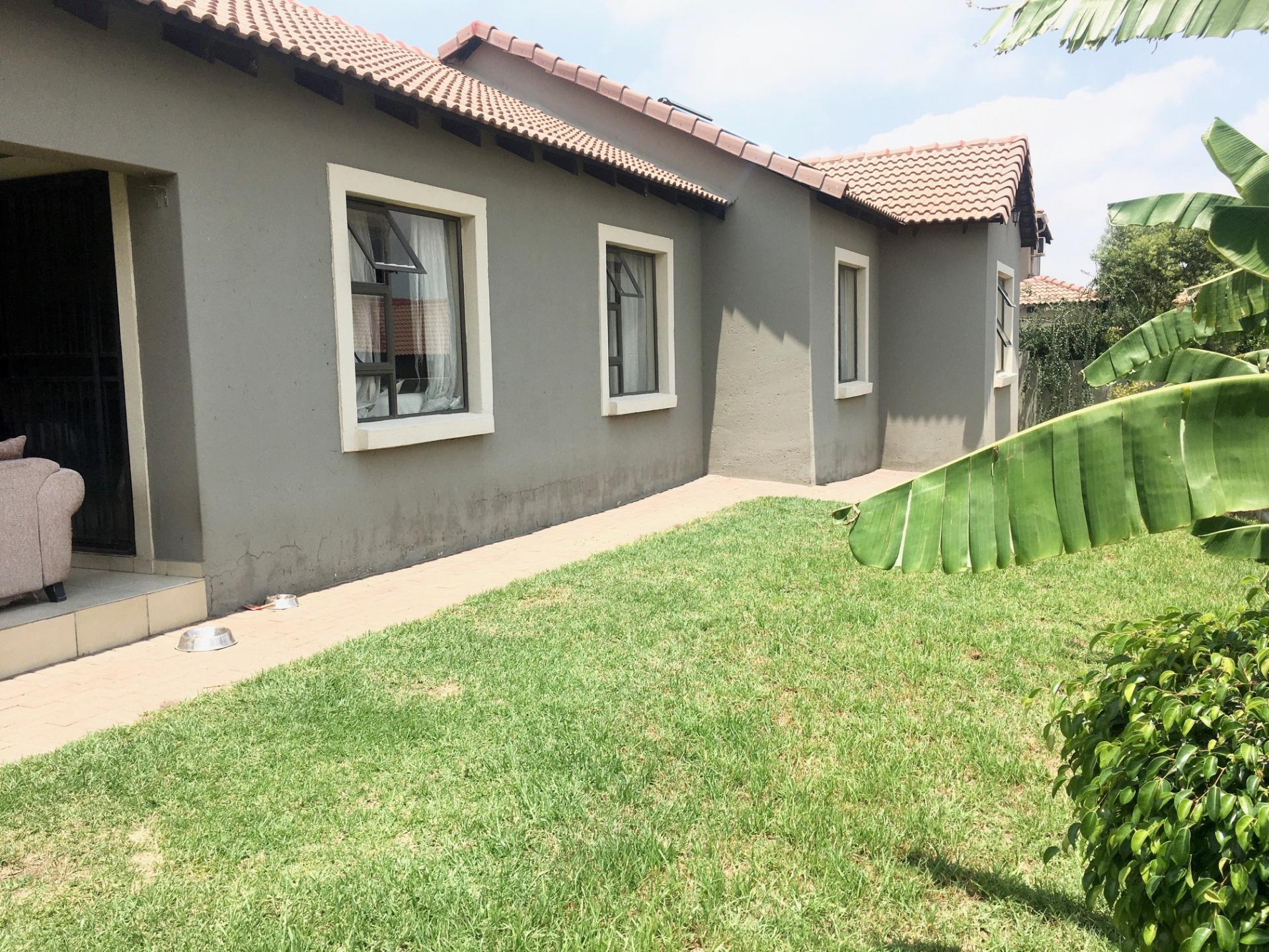 3 Bedroom House for Sale and to Rent For Sale in Thatchfield Hills ...