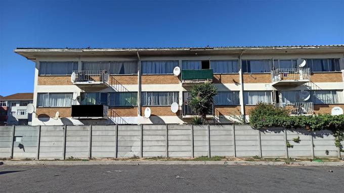 Standard Bank SIE Sale In Execution 2 Bedroom Sectional Title for Sale in Brooklyn - Ct - MR380818