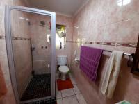 Bathroom 1 - 5 square meters of property in Lincoln Meade