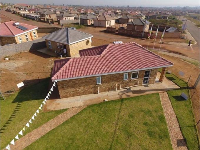 2 Bedroom House for Sale For Sale in Lenasia - MR384831