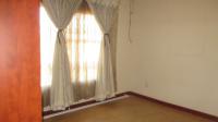 Bed Room 1 - 11 square meters of property in Cosmo City