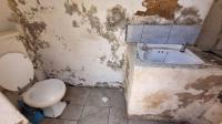 Bathroom 1 - 14 square meters of property in Kensington - JHB