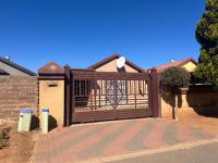 Front View of property in Soshanguve