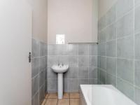 Bathroom 1 - 5 square meters of property in Rynfield