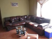 Lounges - 17 square meters of property in Kwa-Thema