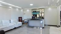 Lounges - 31 square meters of property in Reservior Hills