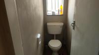 Bathroom 1 - 5 square meters of property in Vanderbijlpark