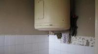 Bathroom 1 - 5 square meters of property in Vanderbijlpark