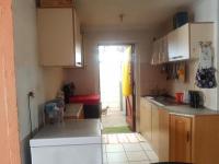 Kitchen of property in Rocklands