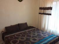 Bed Room 1 - 11 square meters of property in Protea Glen