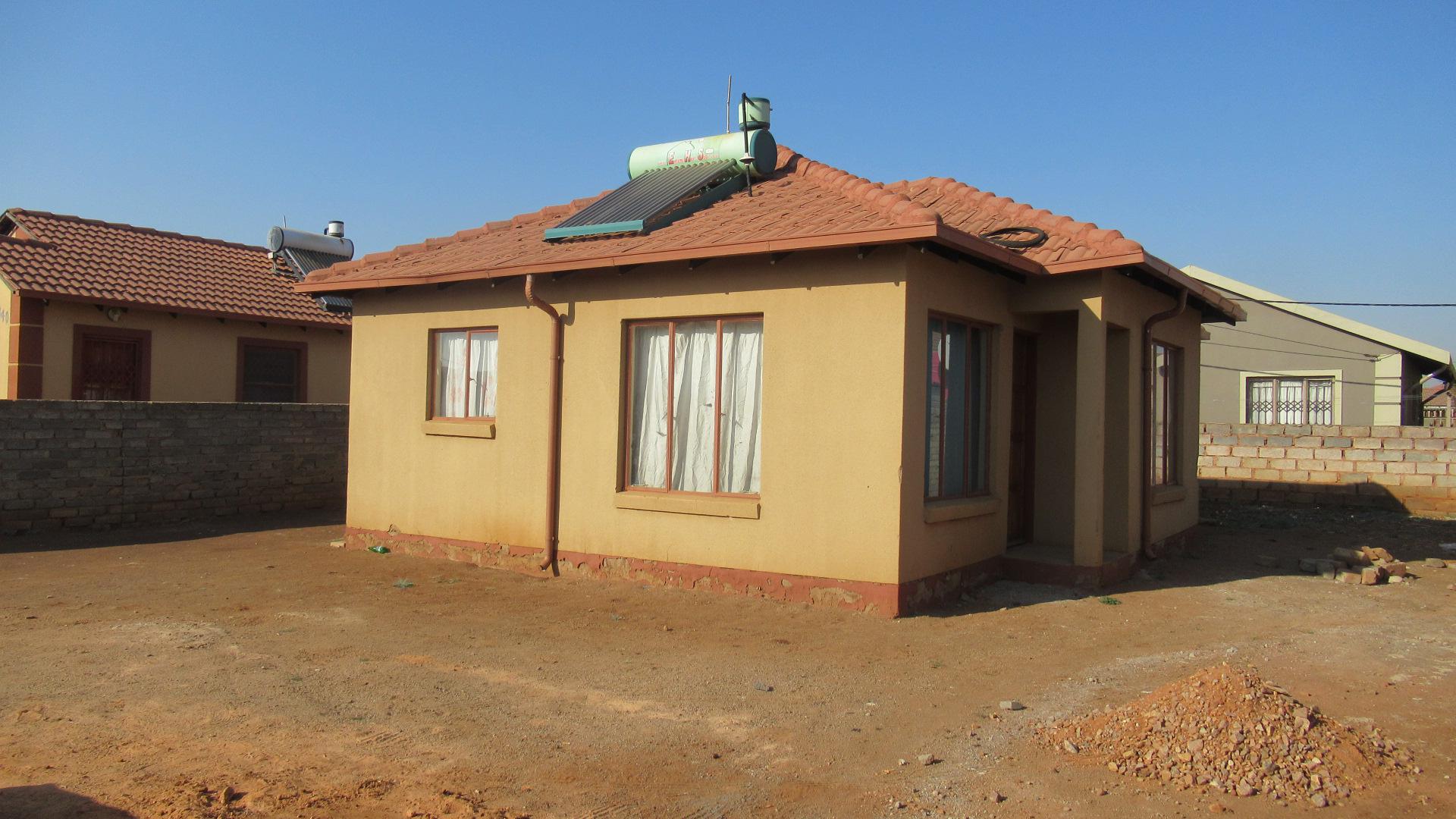 Front View of property in Ga-Rankuwa