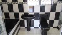 Bathroom 1 - 11 square meters of property in Vanderbijlpark