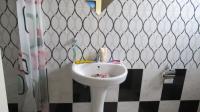 Bathroom 2 - 7 square meters of property in Vanderbijlpark