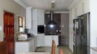 Kitchen - 28 square meters of property in Clubview